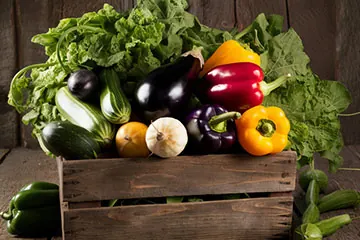 Cassette di frutta e verdura biologica in offerta